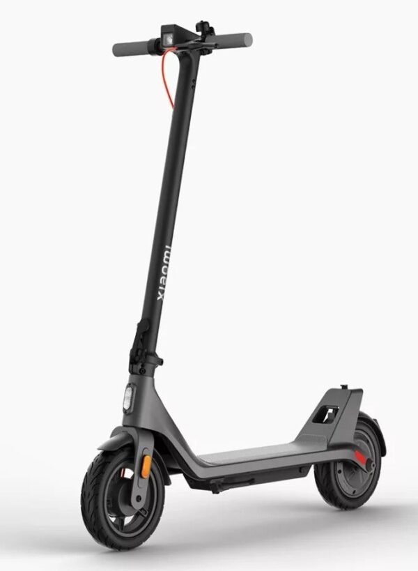 1f0af19c-df4b-43c3-911b-bcb8133f0d71 Electric Scooter 4 Lite (2nd Gen) |300W motor | 25 km/h Max Speed | 25 km travel range 121.9cm 121.9cm