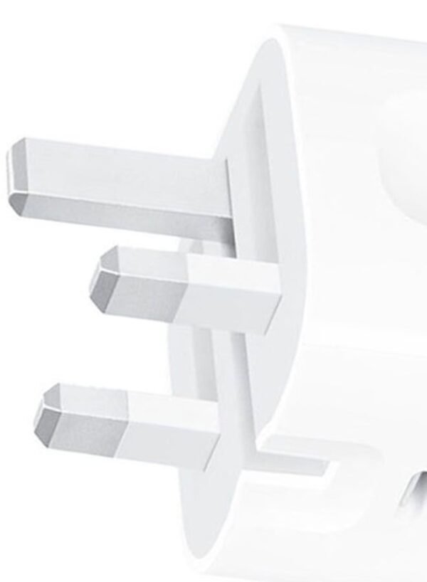 محول طاقة بقابس ثلاثي بمنفذ USB C بقدرة 20 وات أبي Apple 20W USB-C Triple-Pin Power Adapter, White (Original iPhone Charger), White.